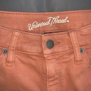 Universal Thread Shorts